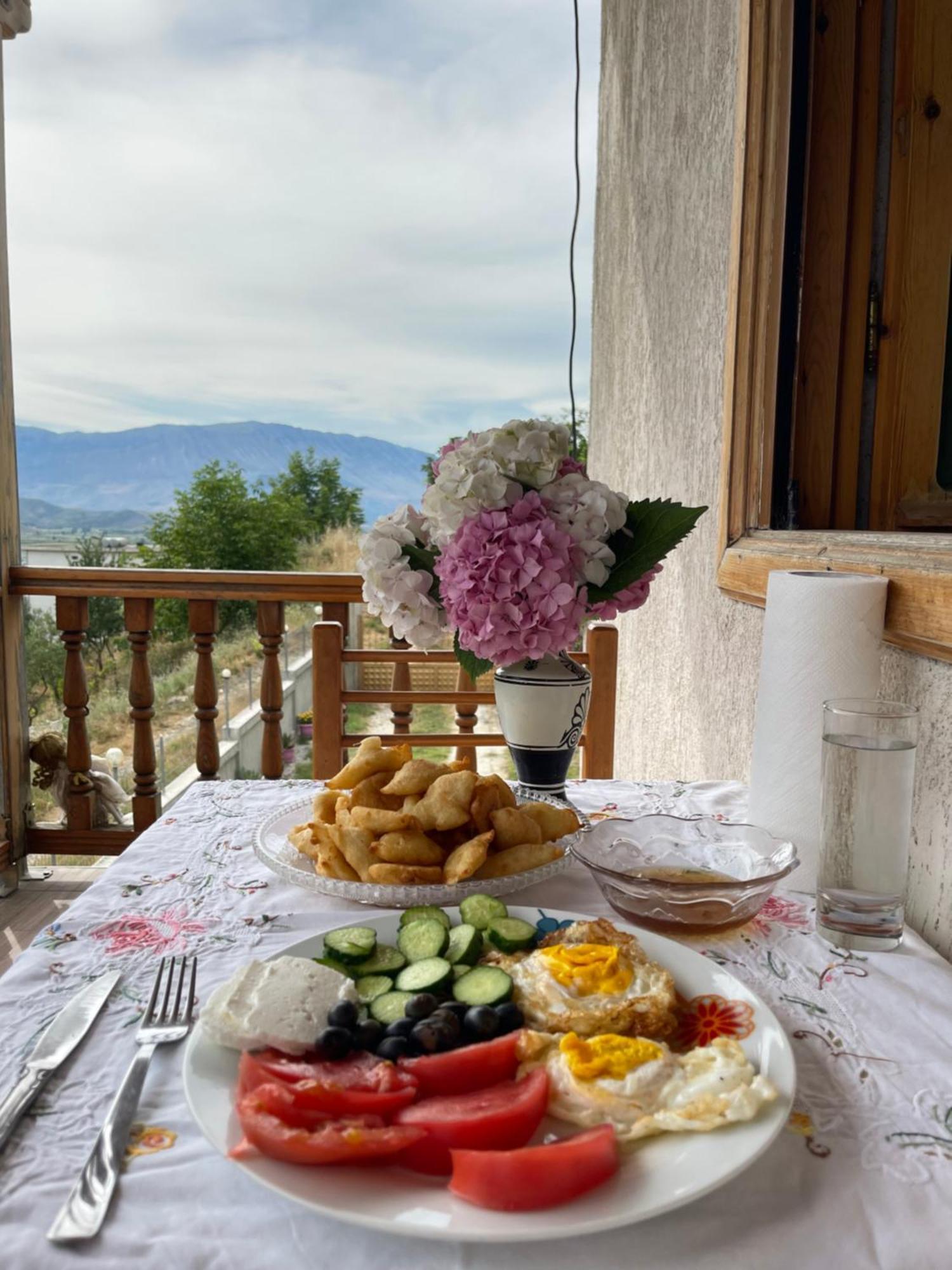 Gjirokastër Elsa'S Villa מראה חיצוני תמונה