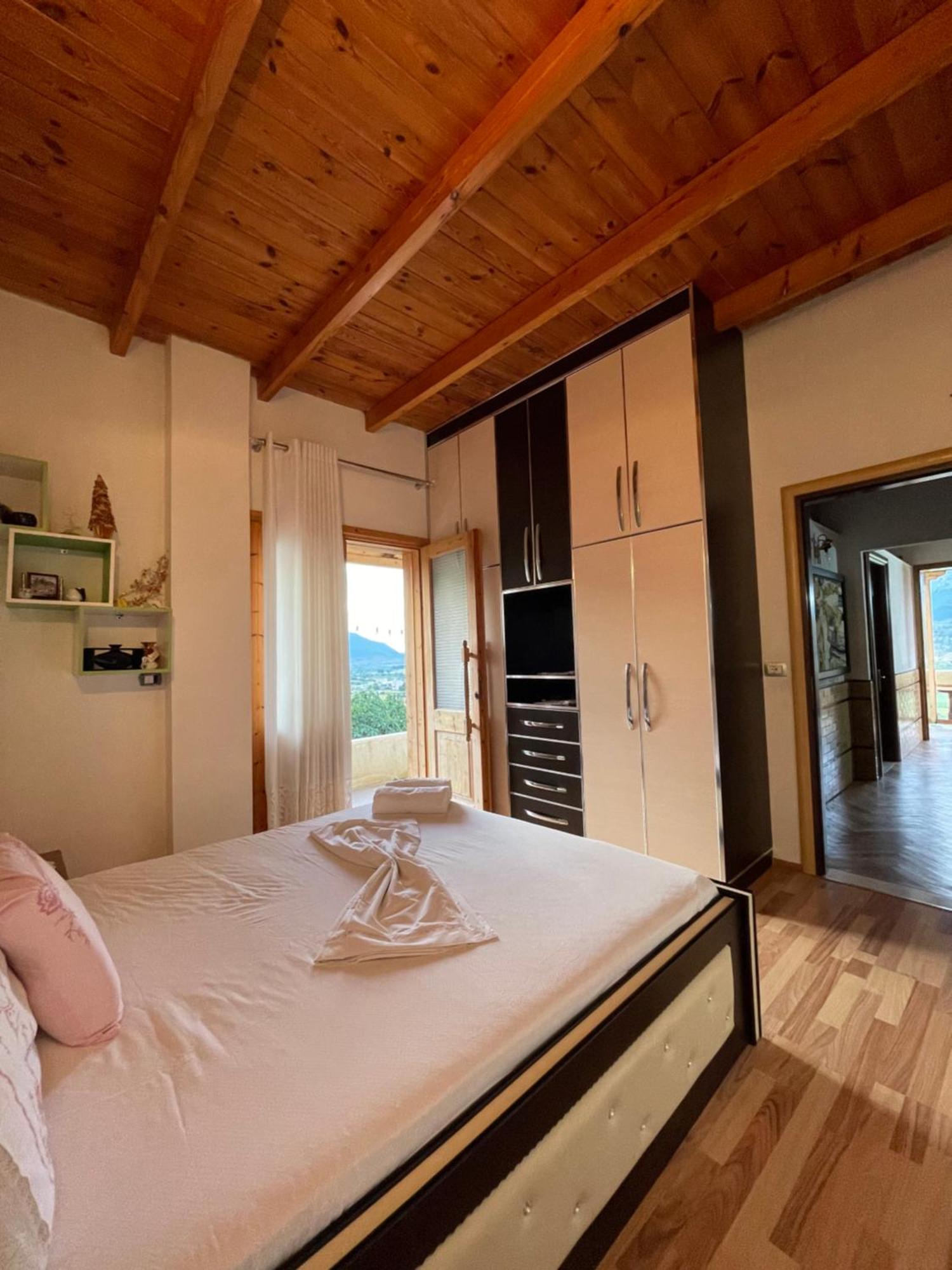 Gjirokastër Elsa'S Villa מראה חיצוני תמונה